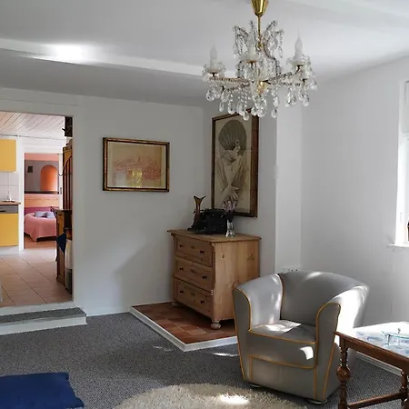 בית נופש Haus Mit Kunst Zwischen Wald Und