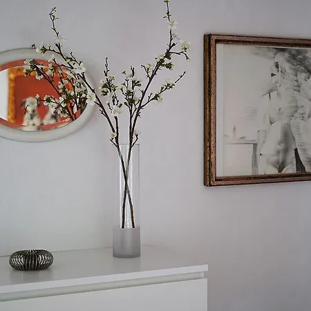 Dom wakacyjny Haus Mit Kunst Zwischen Wald Und *
