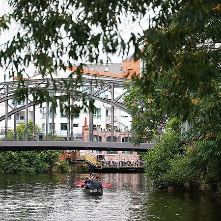 Vakantiehuis Haus Mit Kunst Zwischen Wald Und *