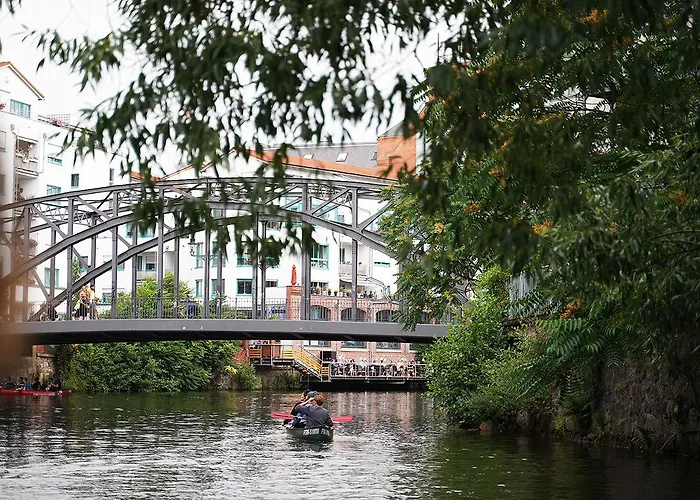 Semesterbostad Haus Mit Kunst Zwischen Wald Und *